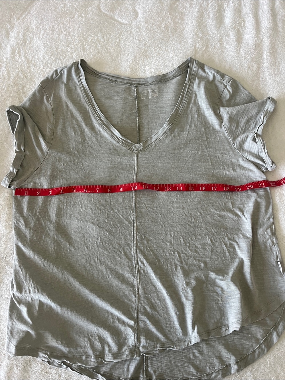 Eddie Bauer Hiking Shorts and Tee - Picture 6 of 9